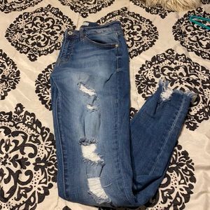 Jeans Kancan size 7/27.